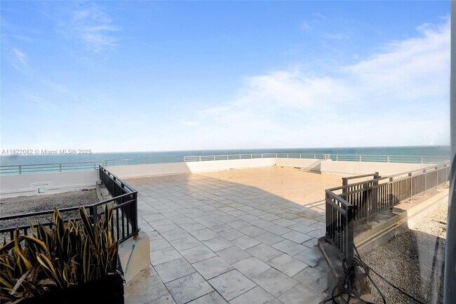 Building Photo - 5555 Collins Ave