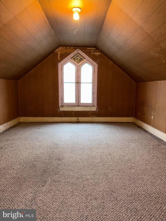 Building Photo - 121 E Washington St