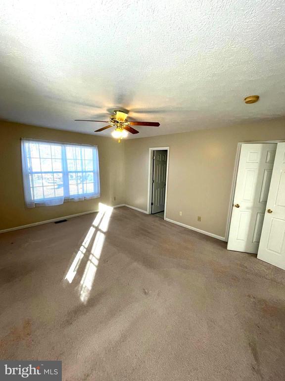 Building Photo - 2086 Cidermill Ln