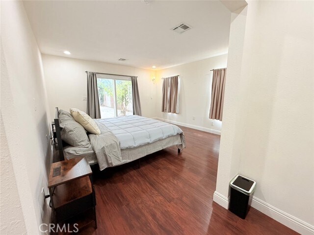 Building Photo - 4148 Lynd Ave