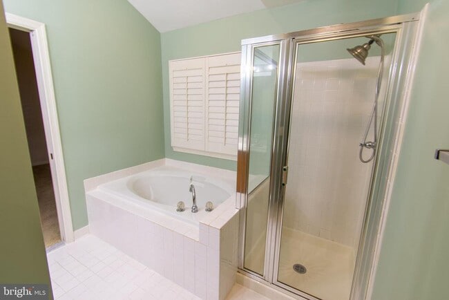 Building Photo - 11970 Thurloe Dr