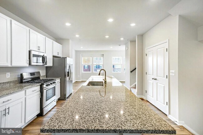 Building Photo - 4068 Enid Blyton Pl