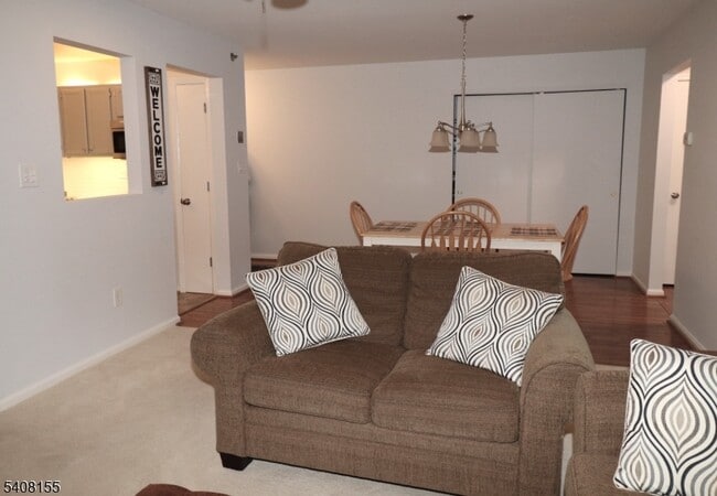 Building Photo - 11 Brookside Ln