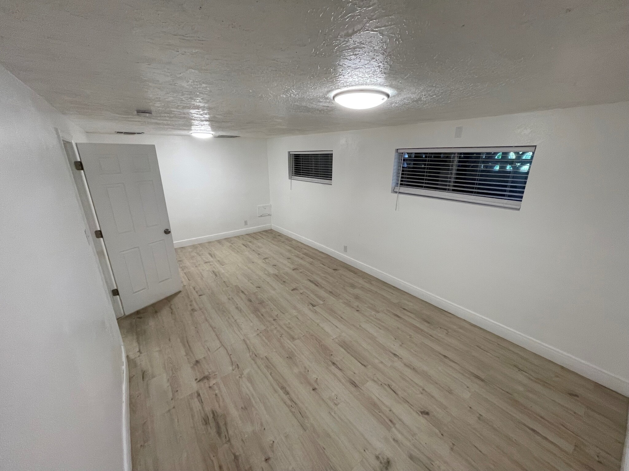 Building Photo - 325 S 200 E