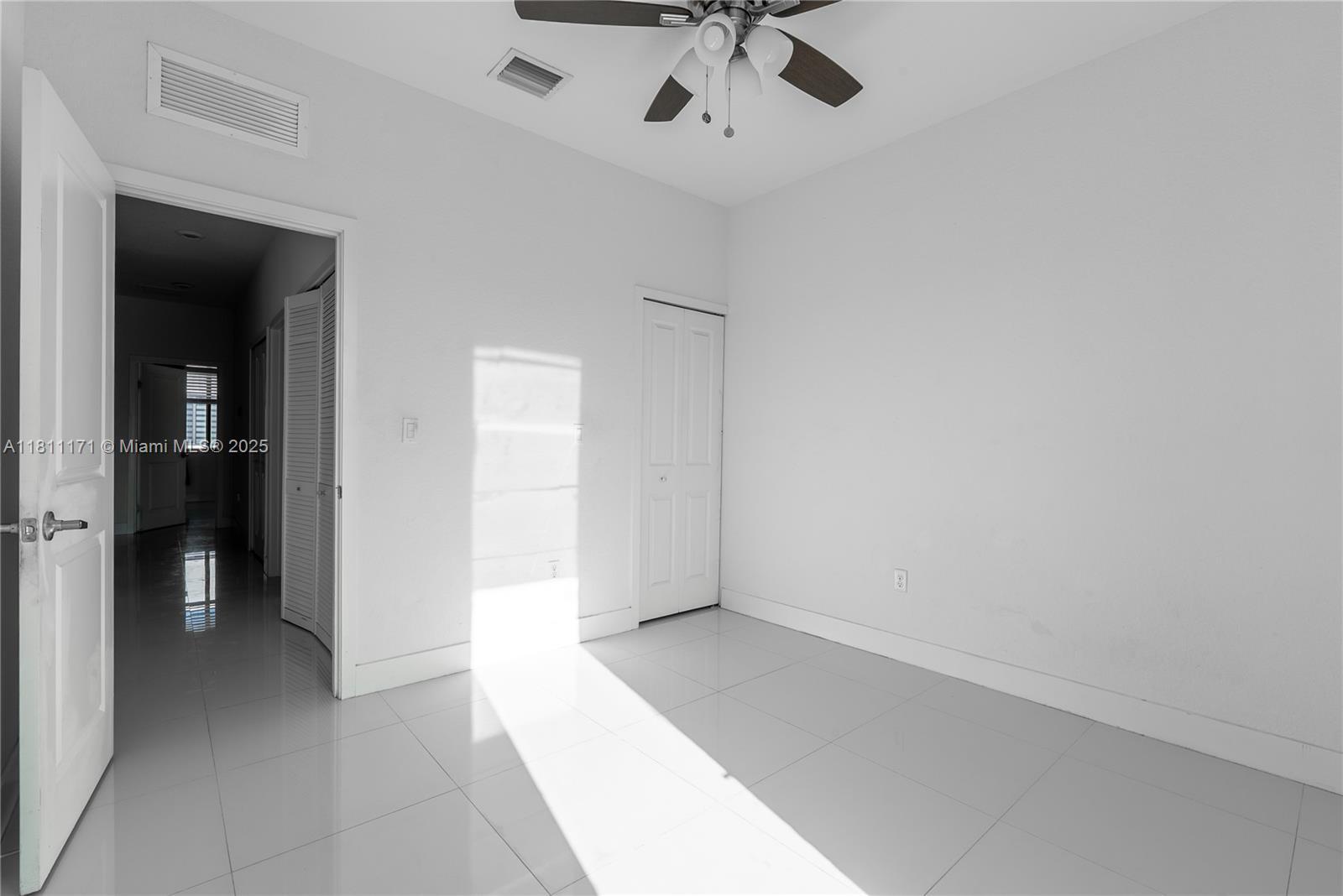 Building Photo - 481 SW 91st Ct