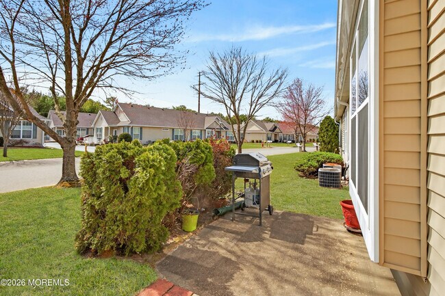 Building Photo - 2 Winkle Ct