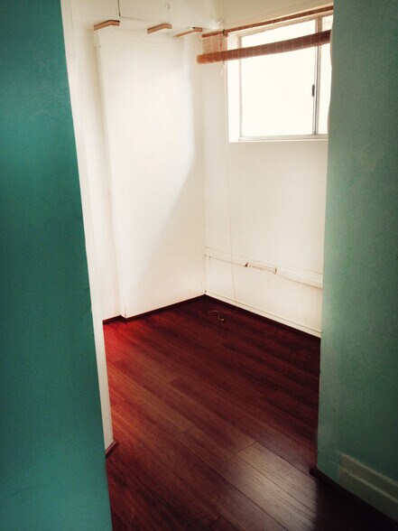 Den - 1239 24th St