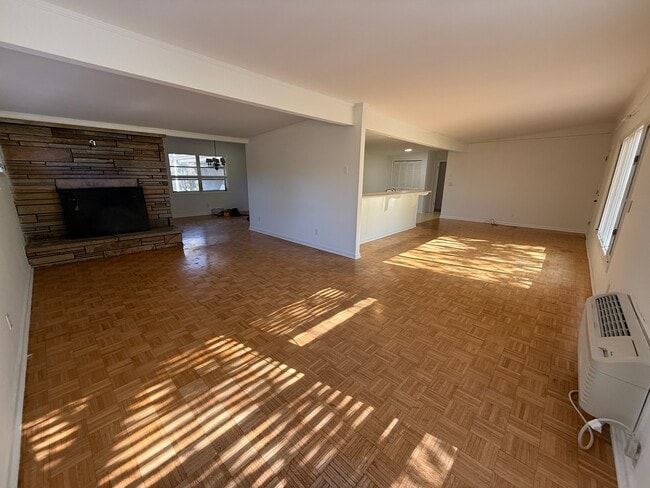 Building Photo - 230 C A Dr