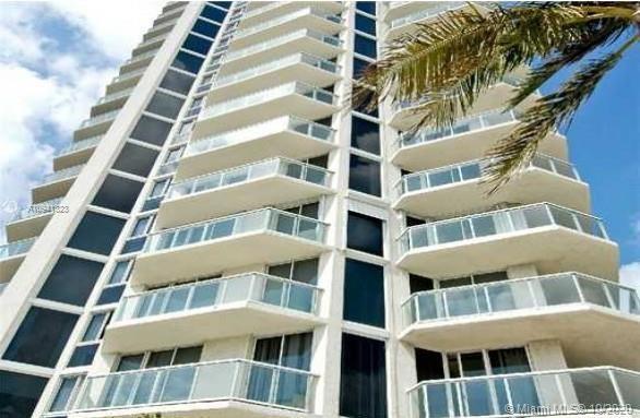 Building Photo - 7330 Ocean Terrace