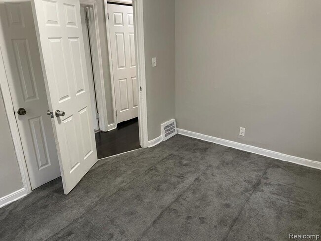 Building Photo - 19803 Santa Rosa Dr