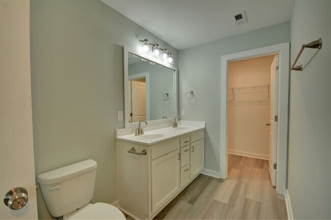 Building Photo - Sneads Ferry, Beachside Village Townhome! ...