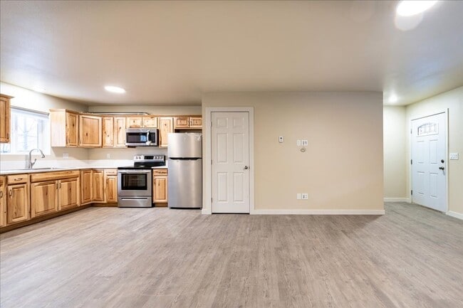 Building Photo - New Construction 2 Story 2 bedroom 1 bath side by side apartment in town