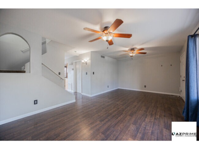 Building Photo - Exceptional 4/2.5 Mesa Townhouse Near ASU ...