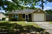 Building Photo - 206 Wedgewood Dr
