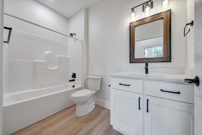 Building Photo - 2BR Apartment in Vinton - Premium Finishes!
