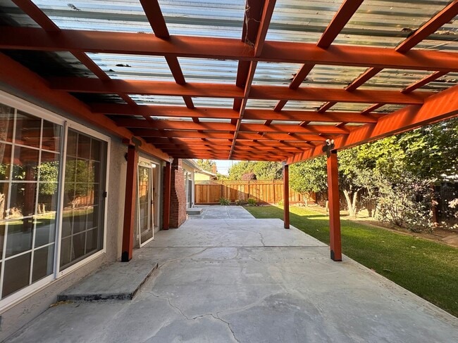 Building Photo - Updated Sunnyvale Beauty, 3/2 with AC