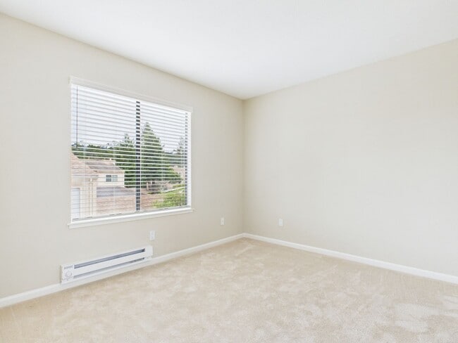 Building Photo - 2 Bedroom Condo at Kimberly Place in Monterey