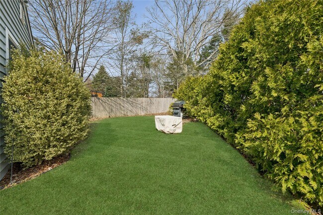 Building Photo - 31 Grove St