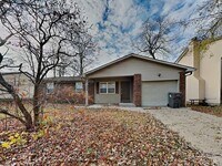 Building Photo - 3222 Tempe Dr