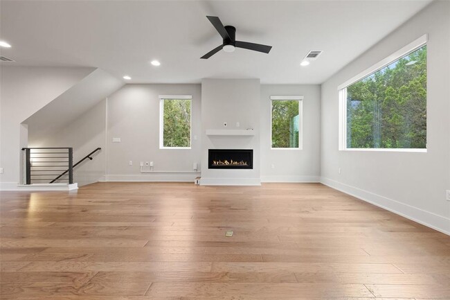 Building Photo - 5202 Pink Poppy Pass