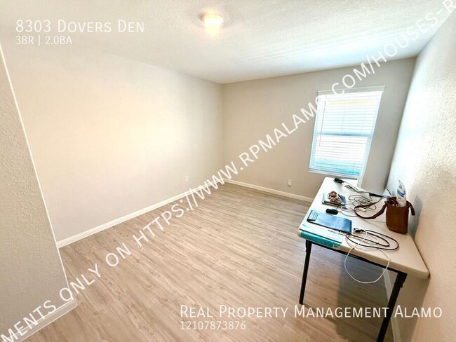 Building Photo - 8303 Dovers Den
