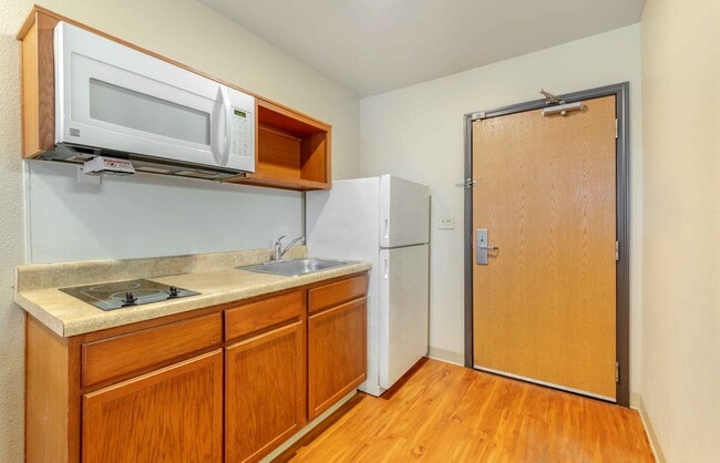 Building Photo - Furnished Studio-Fort Lauderdale - Airport - West