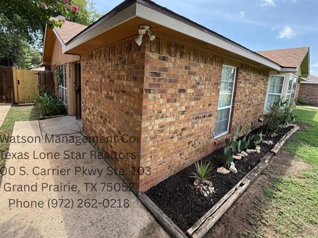 Building Photo - 3015 Oak Ridge Pl