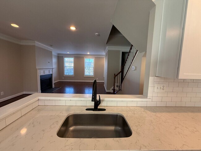 Building Photo - 2126 Avinity Loop