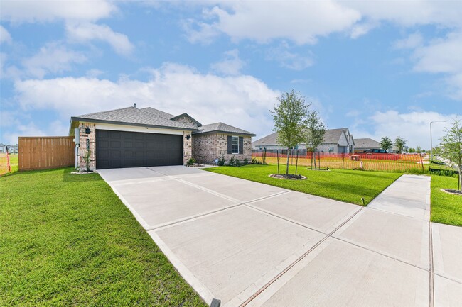 Building Photo - 2621 Mackinac Bay Dr