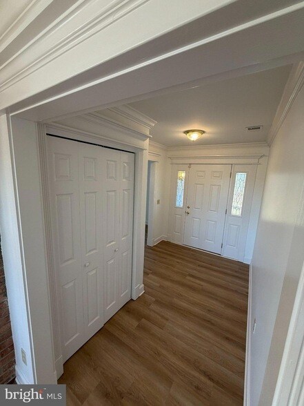 Building Photo - 15326 Tidewater Trail