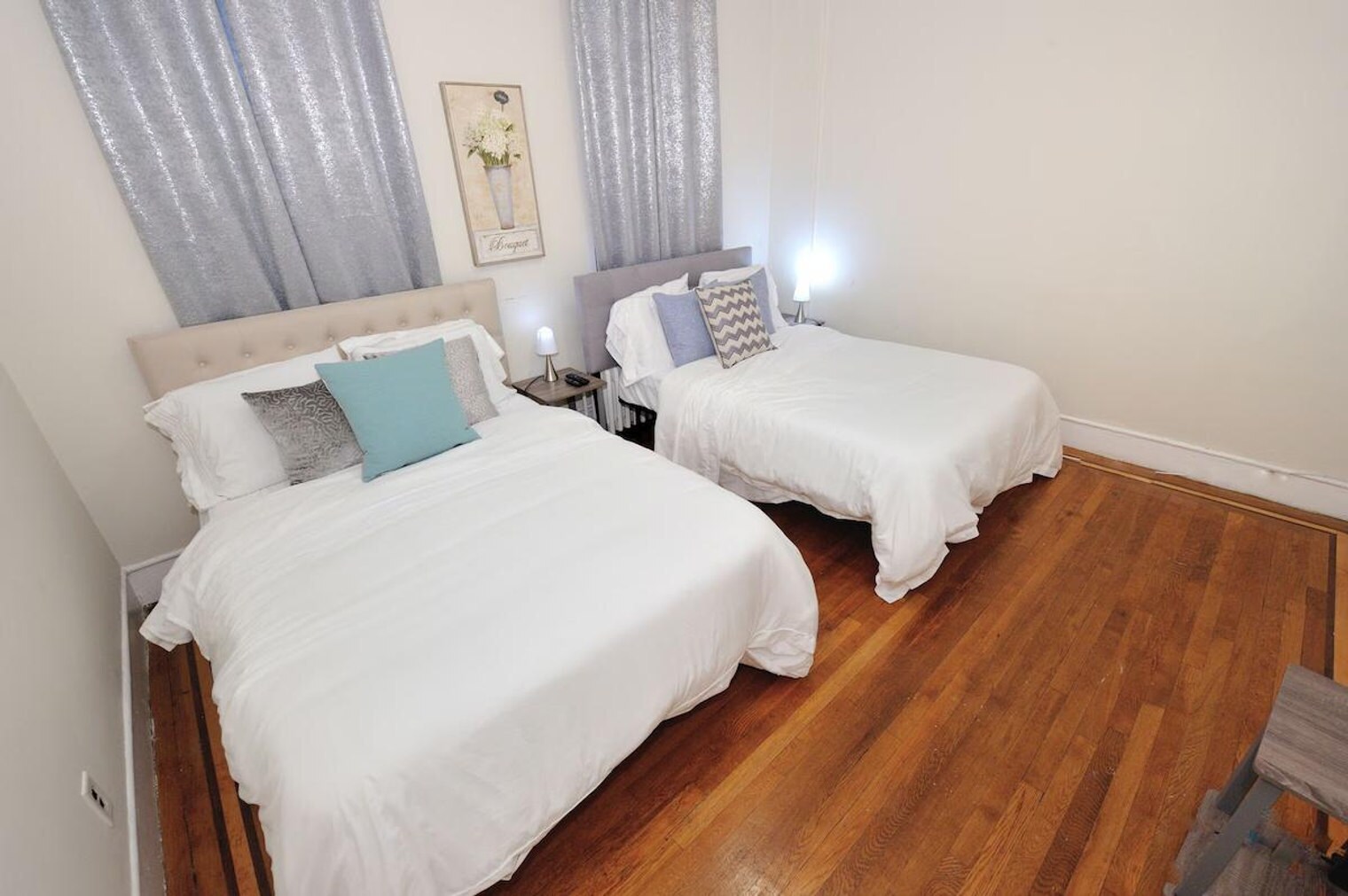 Building Photo - 414 E 77th St