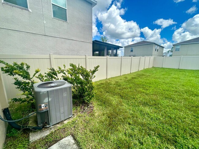 Building Photo - 17345 White Mangrove Dr
