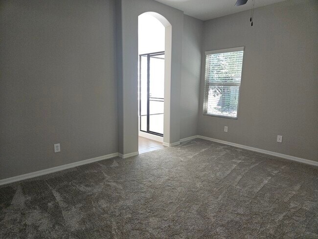 Building Photo - Very Nice Home with New carpet