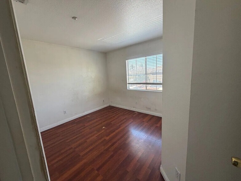 Building Photo - 7622 Canberra Way