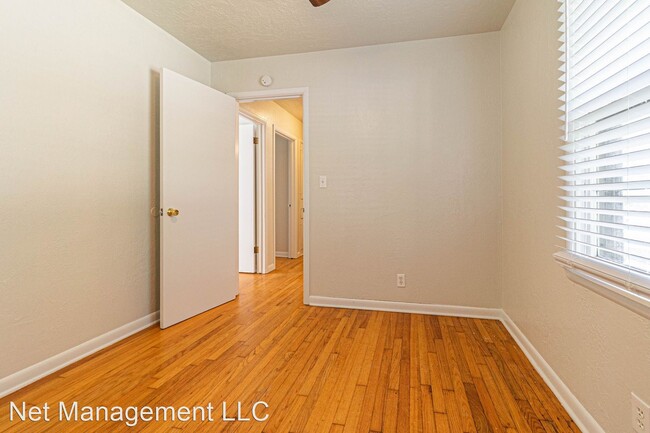 Building Photo - 3 br, 1 bath House - 1510 Huntington Way