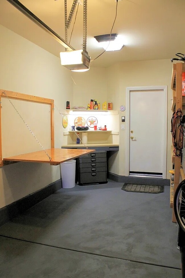 Building Photo - 4817 Straight Flush Dr