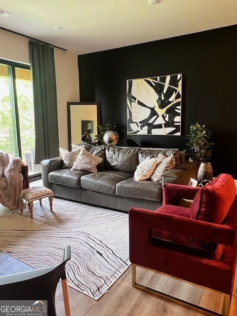 Building Photo - 112 Rogers St NE