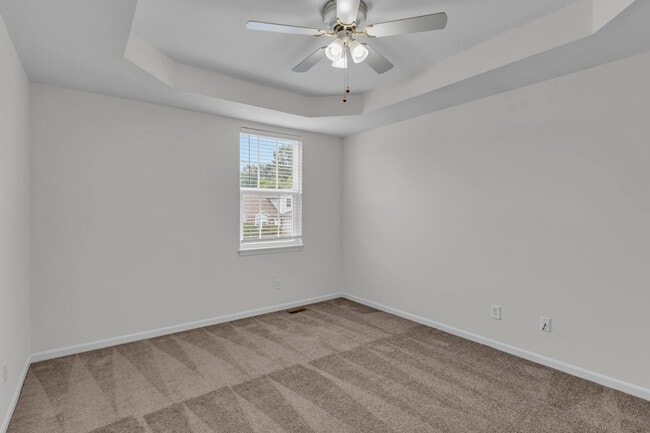 Building Photo - 5015 CARRIE RIDGE Dr