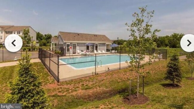 Building Photo - 8478 Craggan Ln