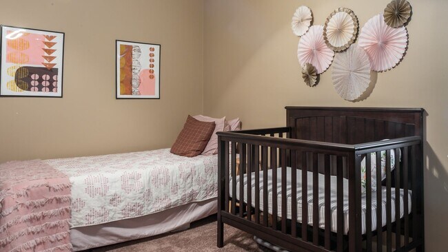 Building Photo - Woodshire Duplexes & Townhomes