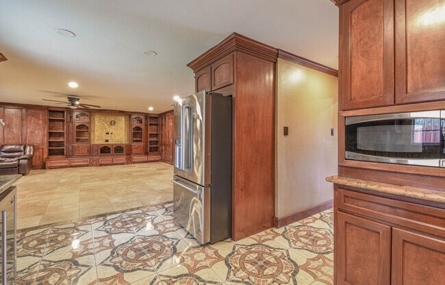 Building Photo - 10126 Rosbrook Dr