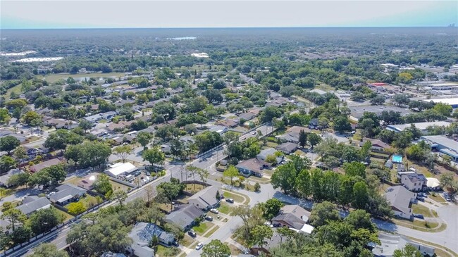 Building Photo - 3352 Netherwood Dr