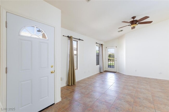 Building Photo - 9590 Bandera Creek Ave