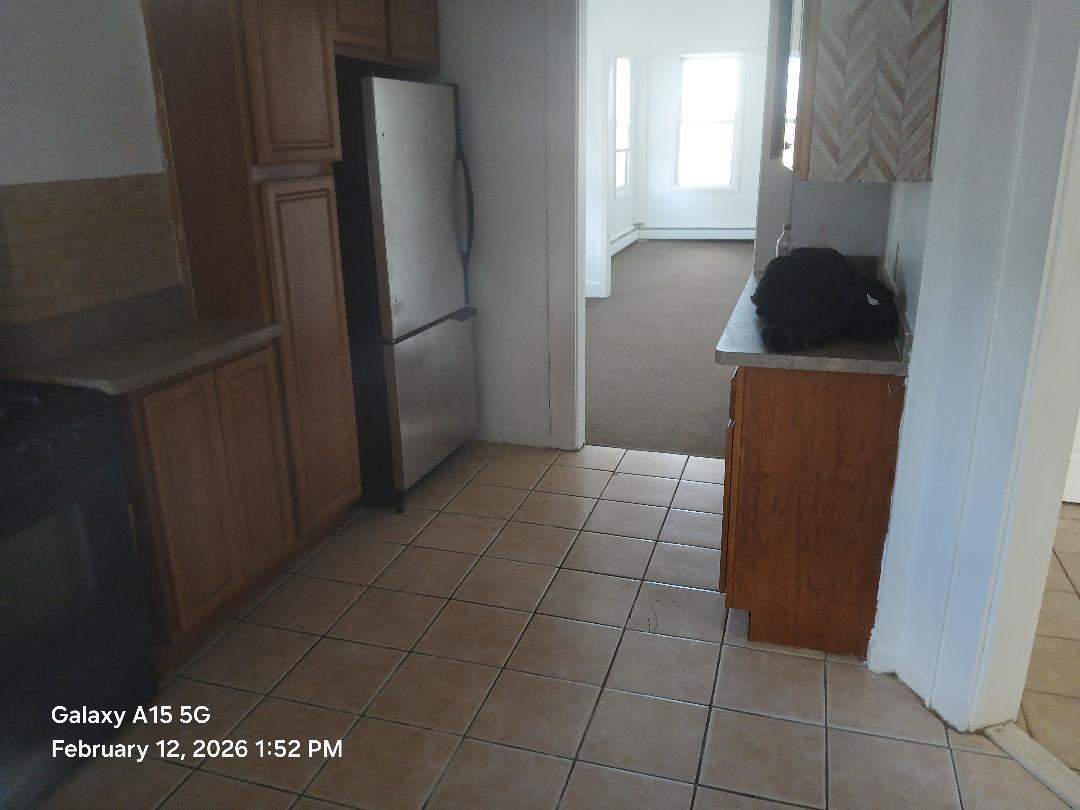 Building Photo - 158 Seeley Ave