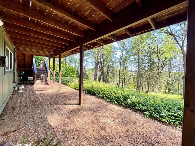 Building Photo - 4-bed 3-bath home in Nevada City!