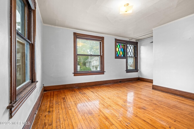 Building Photo - 50 Peters Pl