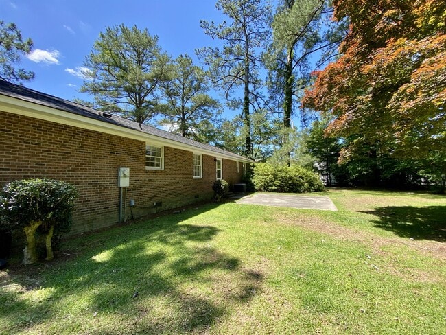Building Photo - 507 Birchwood Ct