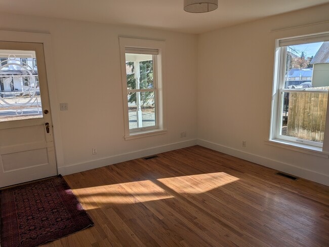 Building Photo - 117 S 2nd St