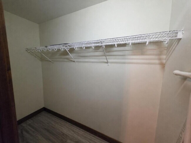 Building Photo - FREE SEPTEMBER RENT for this Spacious 4-Bedroom Home with Vaulted Ceilings with Finished Basement...