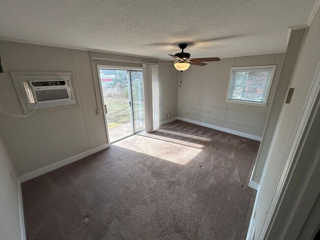 Building Photo - 306 Crawford Ct